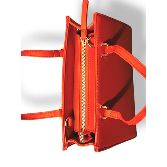 Draper James RSVP Quilted Faux Leather Floral Crimson Crossbody Mini Bag - Picture 7 of 8